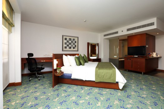 radisson-blu-hotel-riyadh.jpg